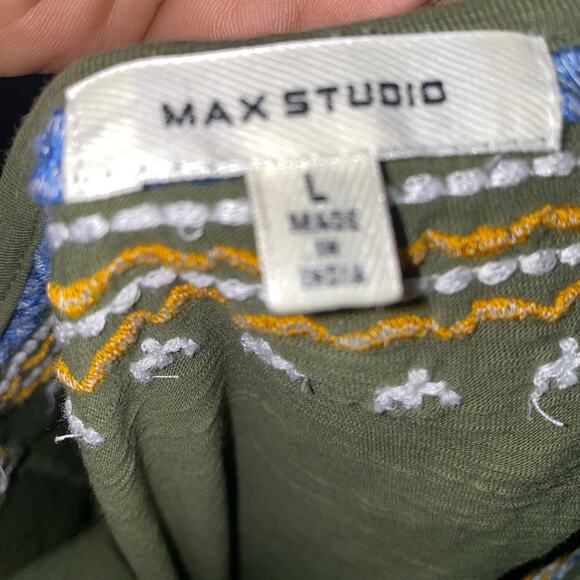 Max Studio Green Embroidered Tie Hem Boho Peasant Top Size L - Picture 4 of 5